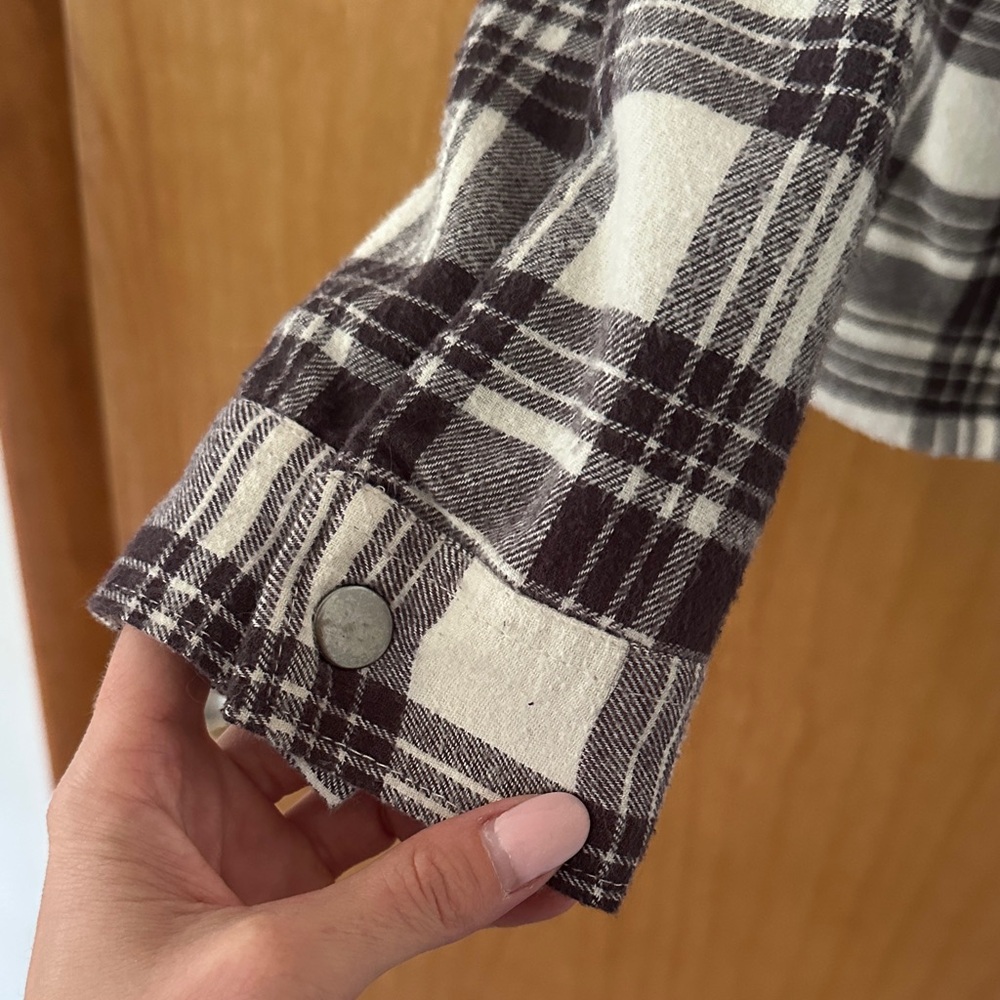 Lucky Brand Plaid Button-Up shirt jacket - Picture 4 of 4